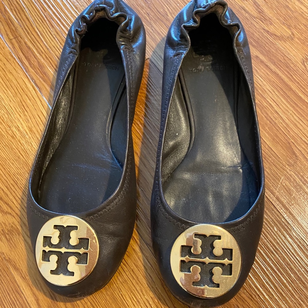 Brown Tory Burch flat shoes